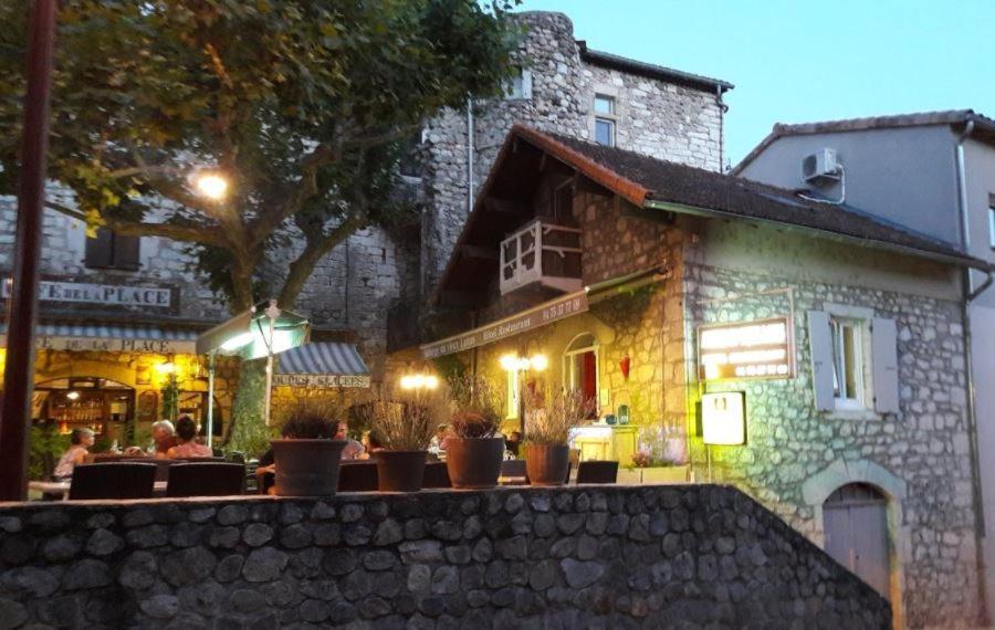 Auberge Du Vieux Lanas Logis Hotel Restaurant Zewnętrze zdjęcie
