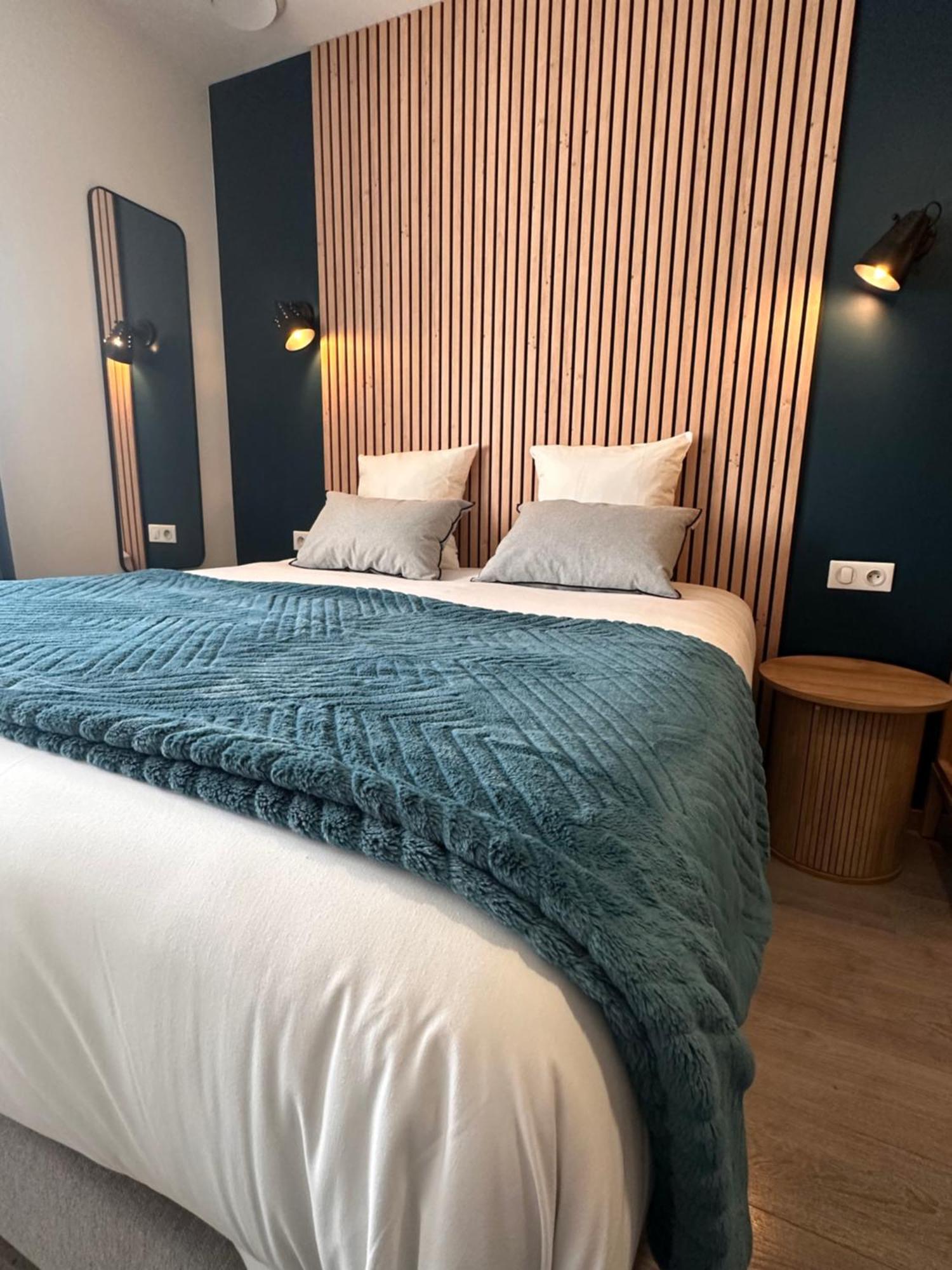 Auberge Du Vieux Lanas Logis Hotel Restaurant Zewnętrze zdjęcie