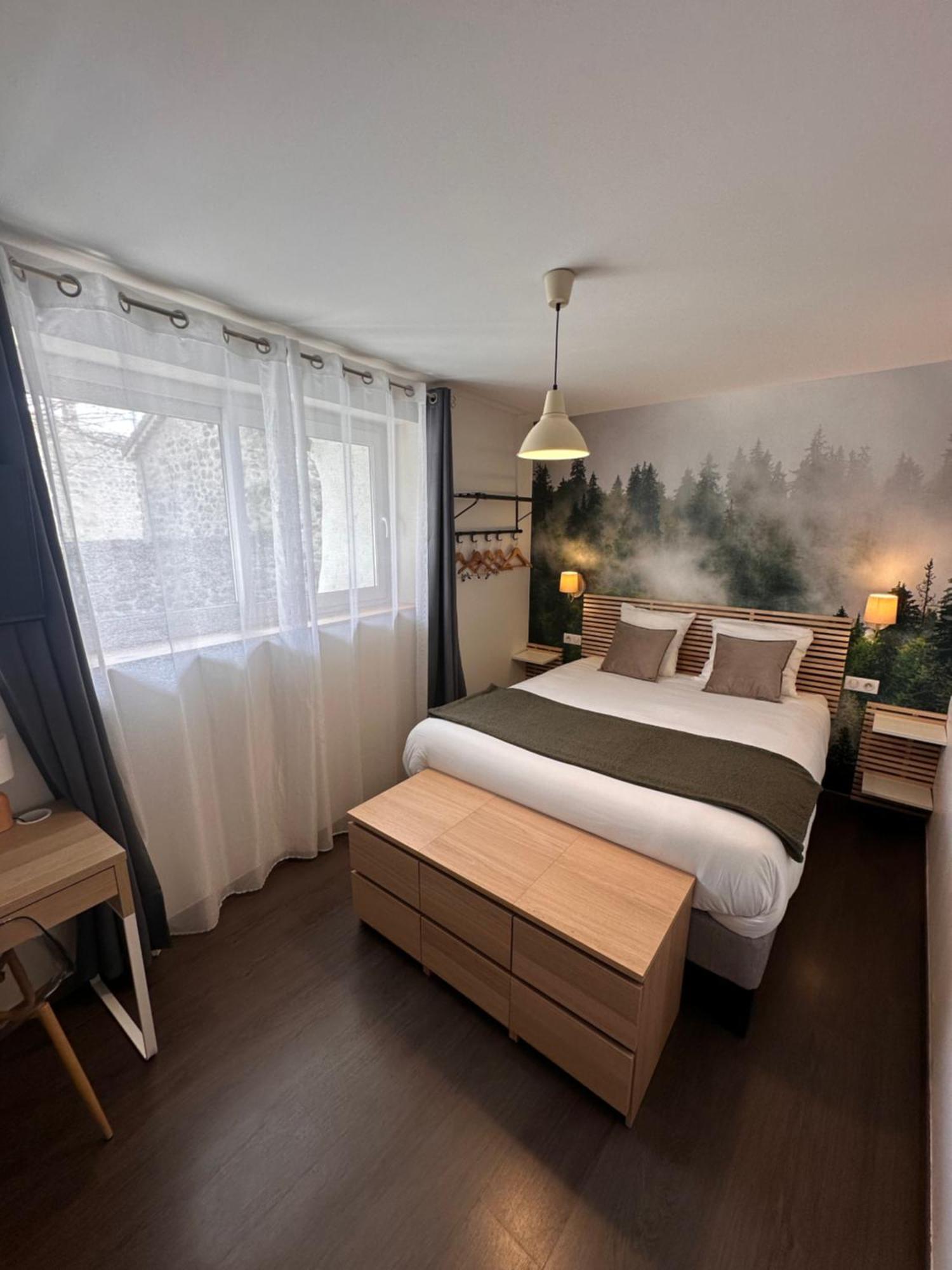 Auberge Du Vieux Lanas Logis Hotel Restaurant Zewnętrze zdjęcie