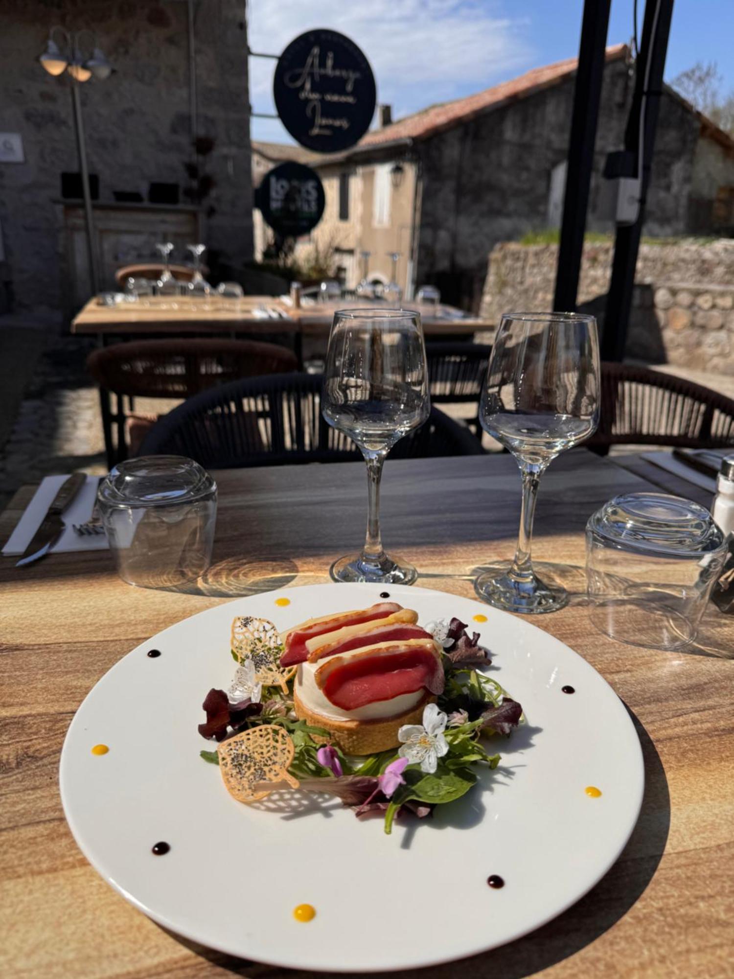 Auberge Du Vieux Lanas Logis Hotel Restaurant Zewnętrze zdjęcie