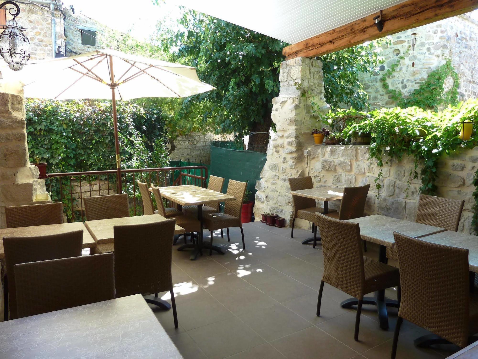 Auberge Du Vieux Lanas Logis Hotel Restaurant Zewnętrze zdjęcie