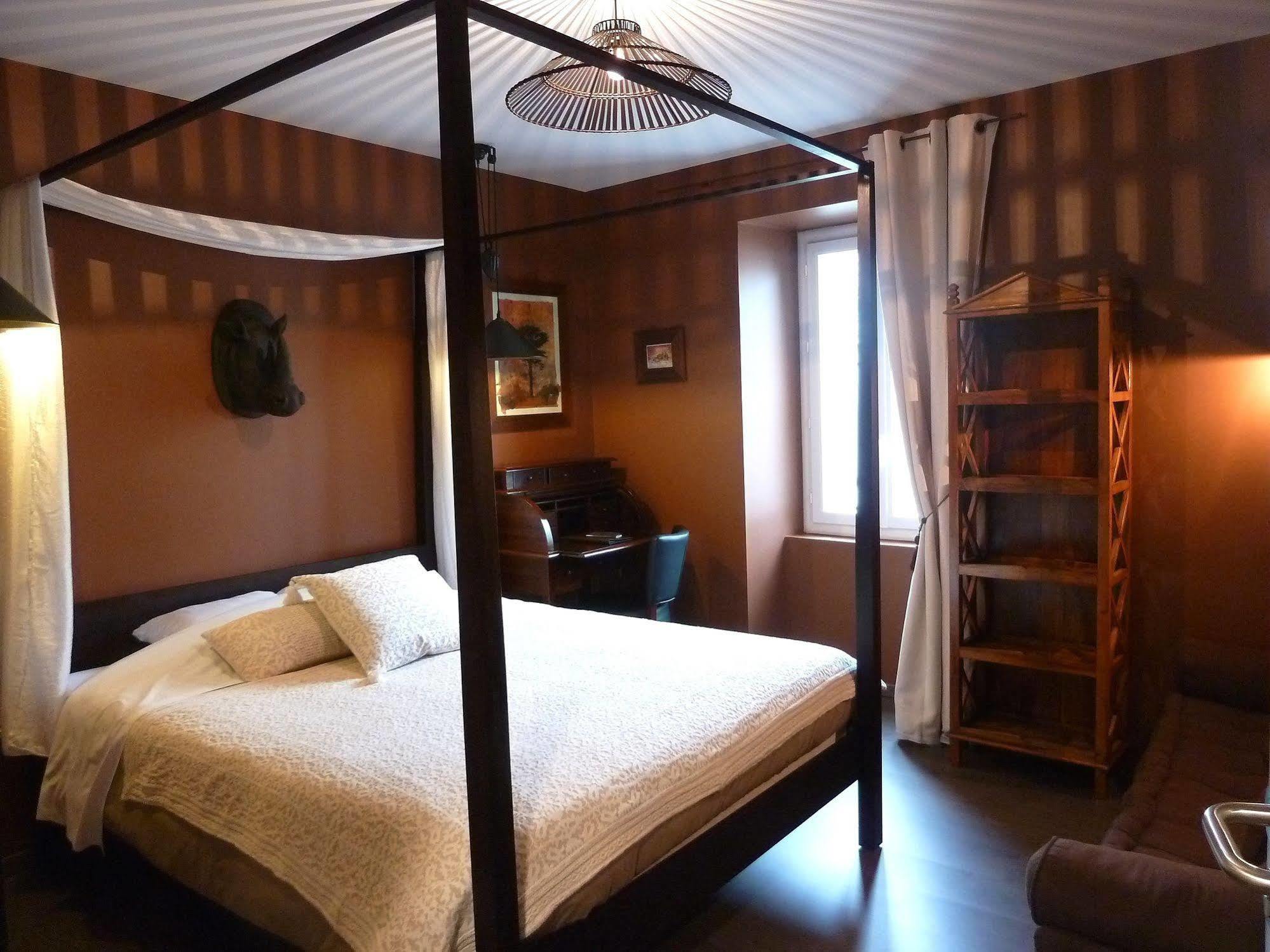 Auberge Du Vieux Lanas Logis Hotel Restaurant Zewnętrze zdjęcie